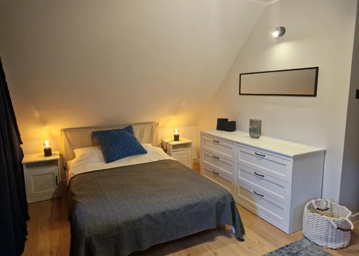 Nowodworski 公寓 *